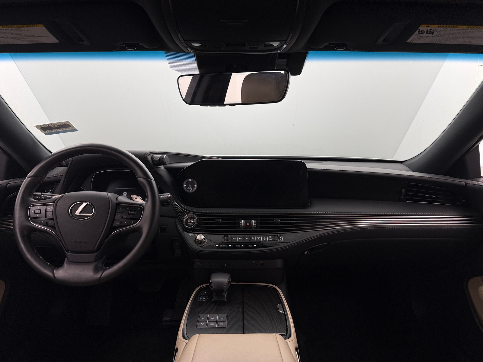 Thumbnail: 2023 Lexus LS - 2