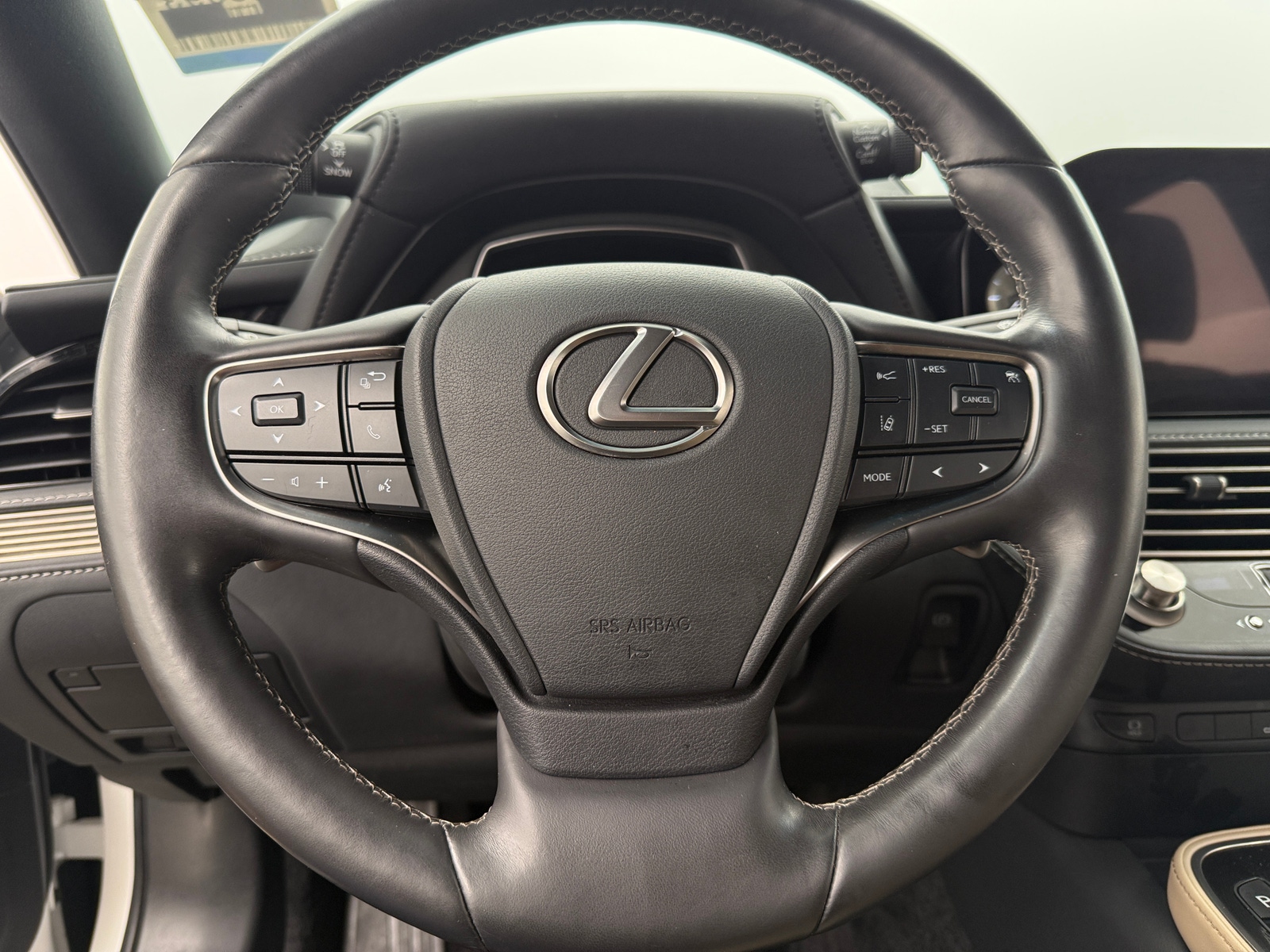 Thumbnail: 2023 Lexus LS - 4