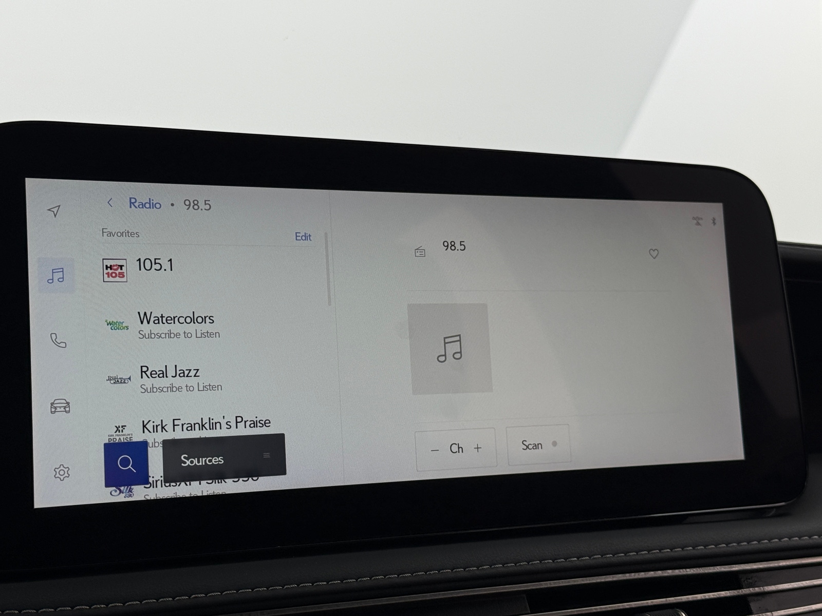 Thumbnail: 2023 Lexus LS - 3