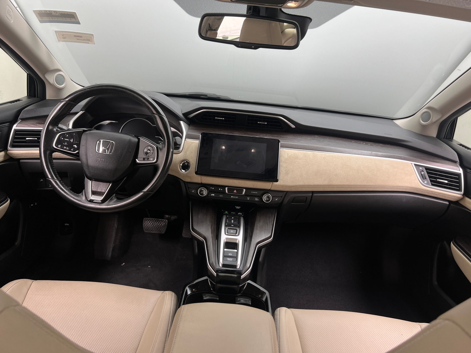 Thumbnail: 2018 Honda Clarity - 2