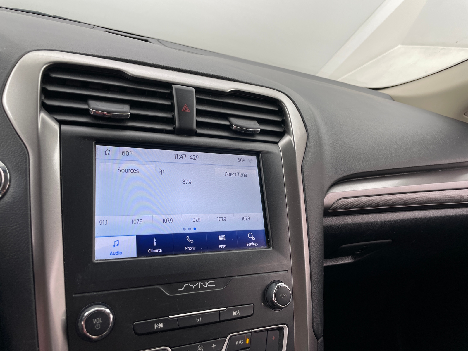 Thumbnail: 2020 Ford Fusion - 4