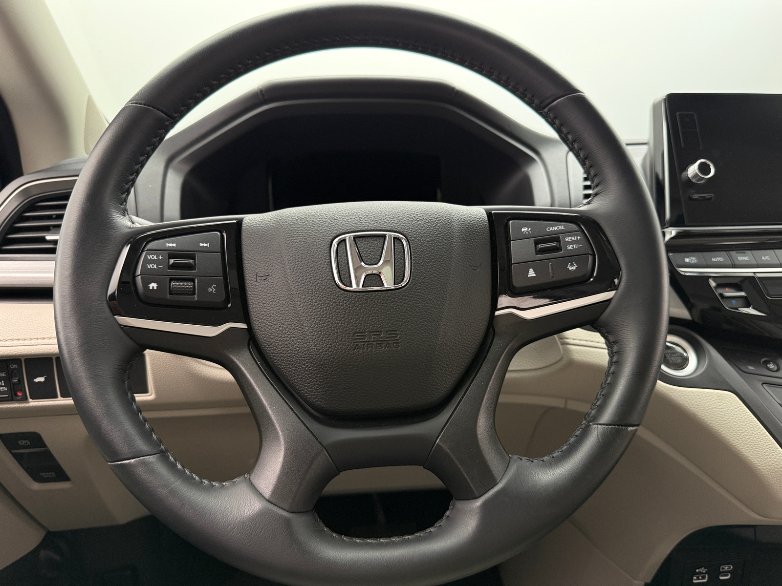 Thumbnail: 2025 Honda Odyssey - 4
