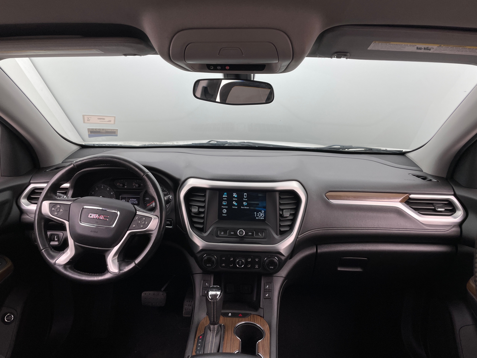 Thumbnail: 2019 GMC Acadia - 3
