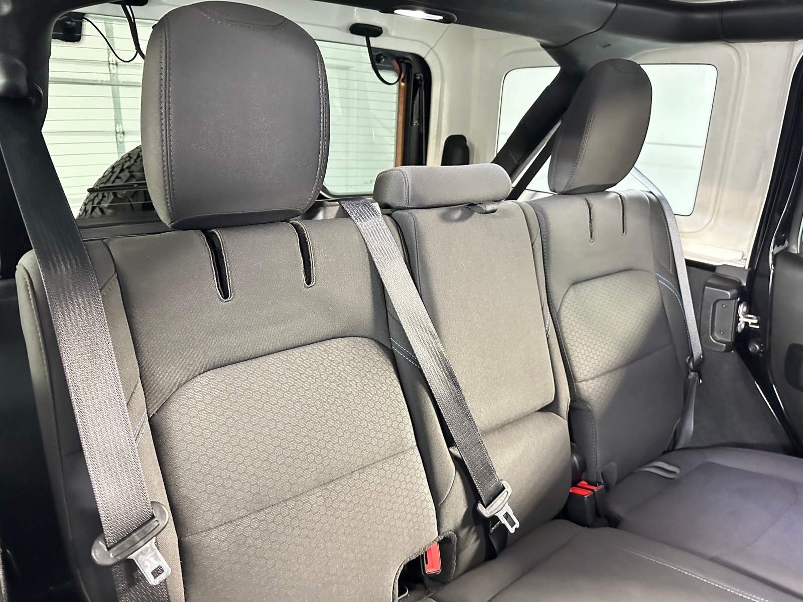 Thumbnail: 2022 Jeep Wrangler - 6