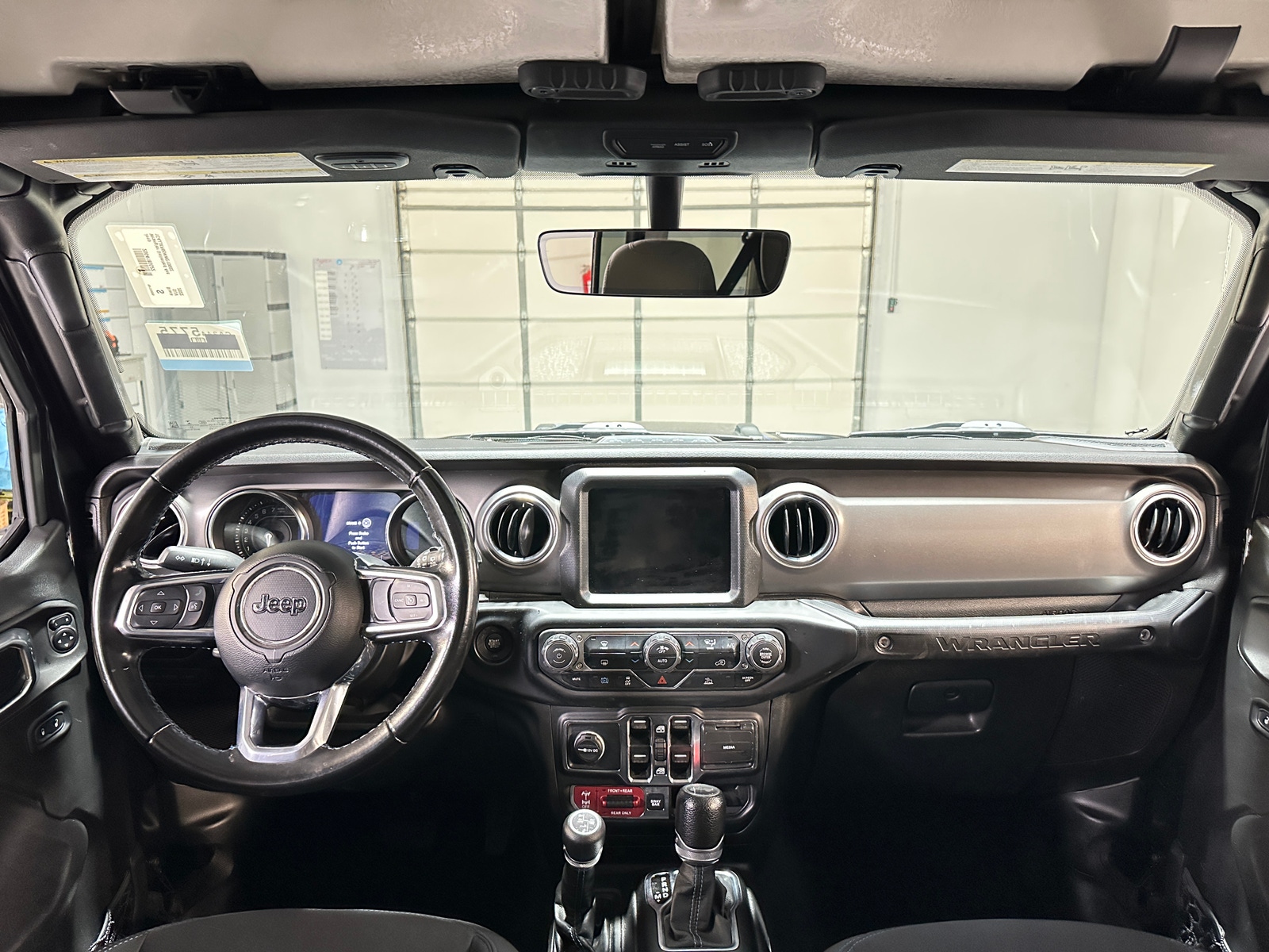 Thumbnail: 2022 Jeep Wrangler - 3