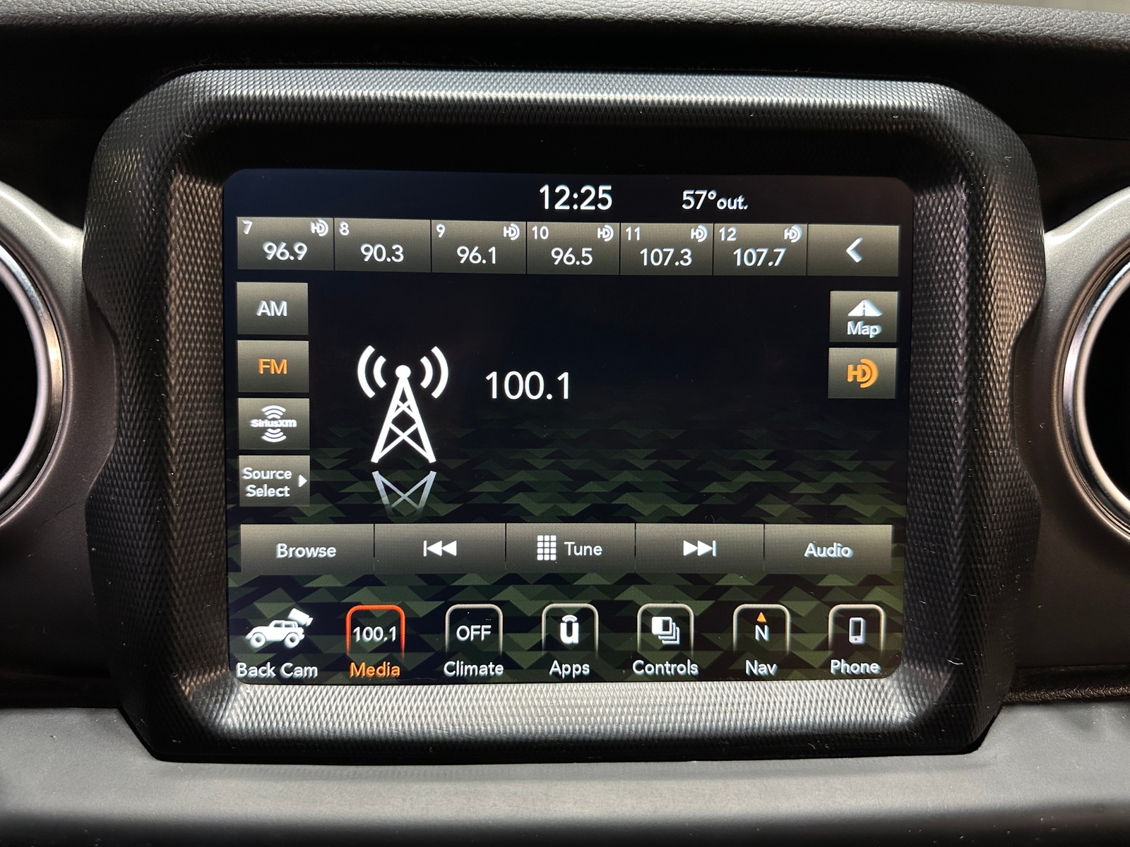 Thumbnail: 2022 Jeep Wrangler - 4