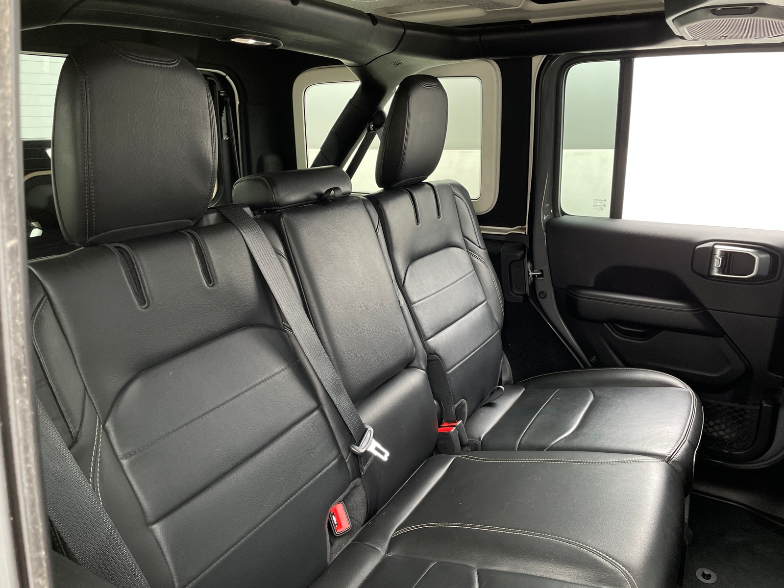 Thumbnail: 2022 Jeep Wrangler - 5