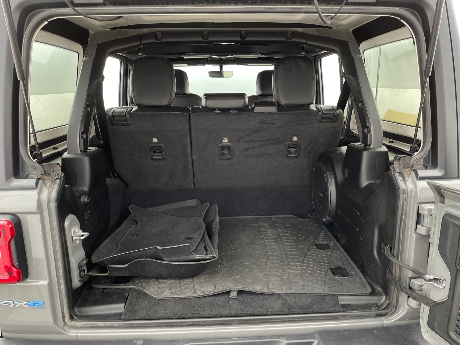 Thumbnail: 2022 Jeep Wrangler - 6