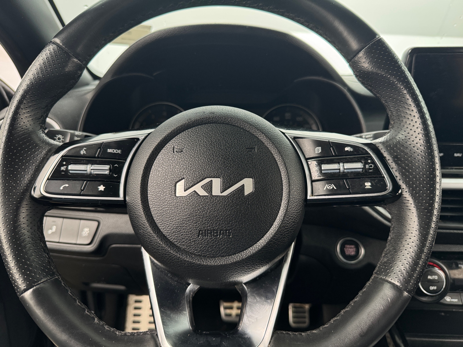 Thumbnail: 2024 Kia Forte - 5