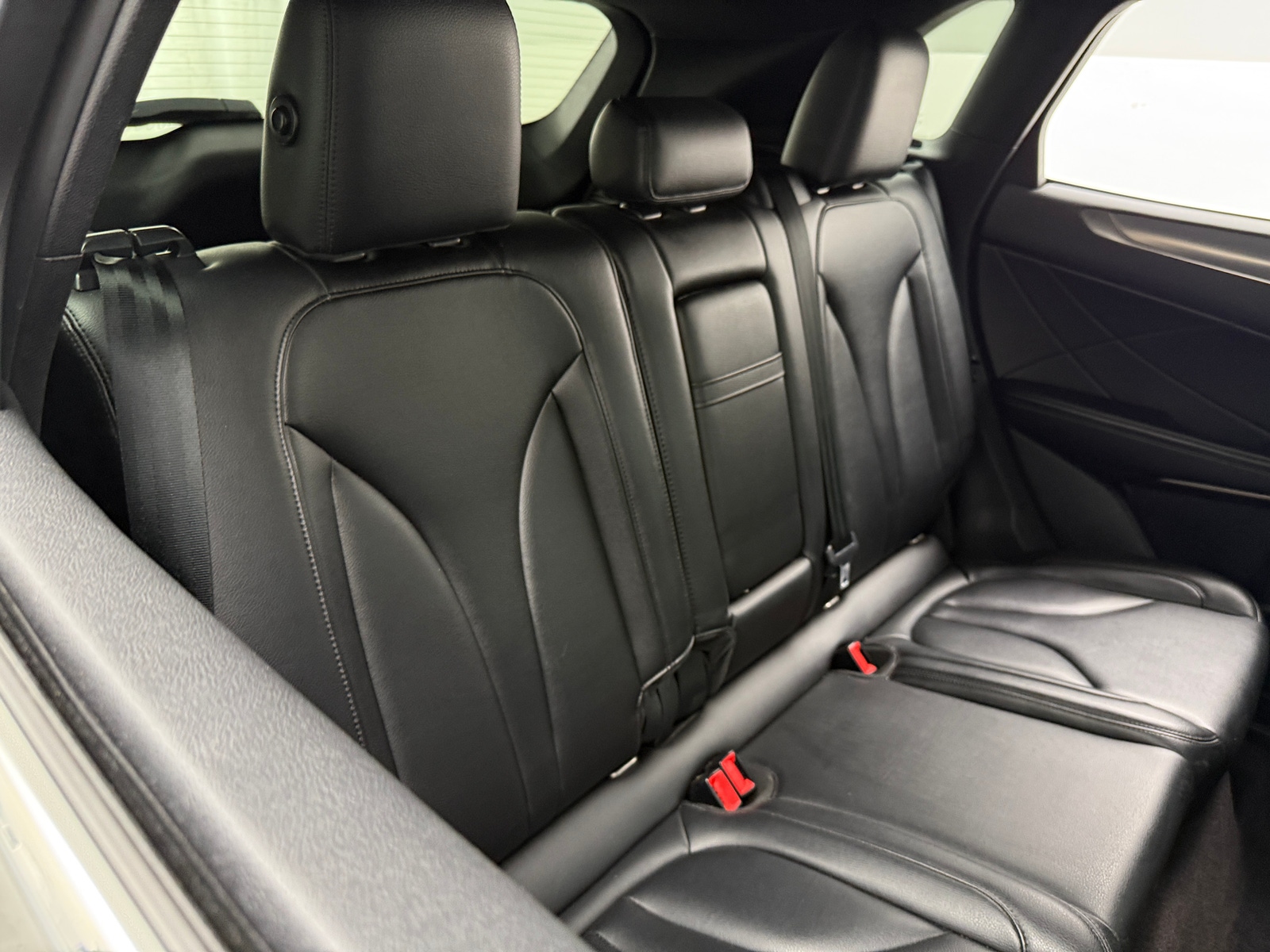 Thumbnail: 2017 Lincoln MKC - 5