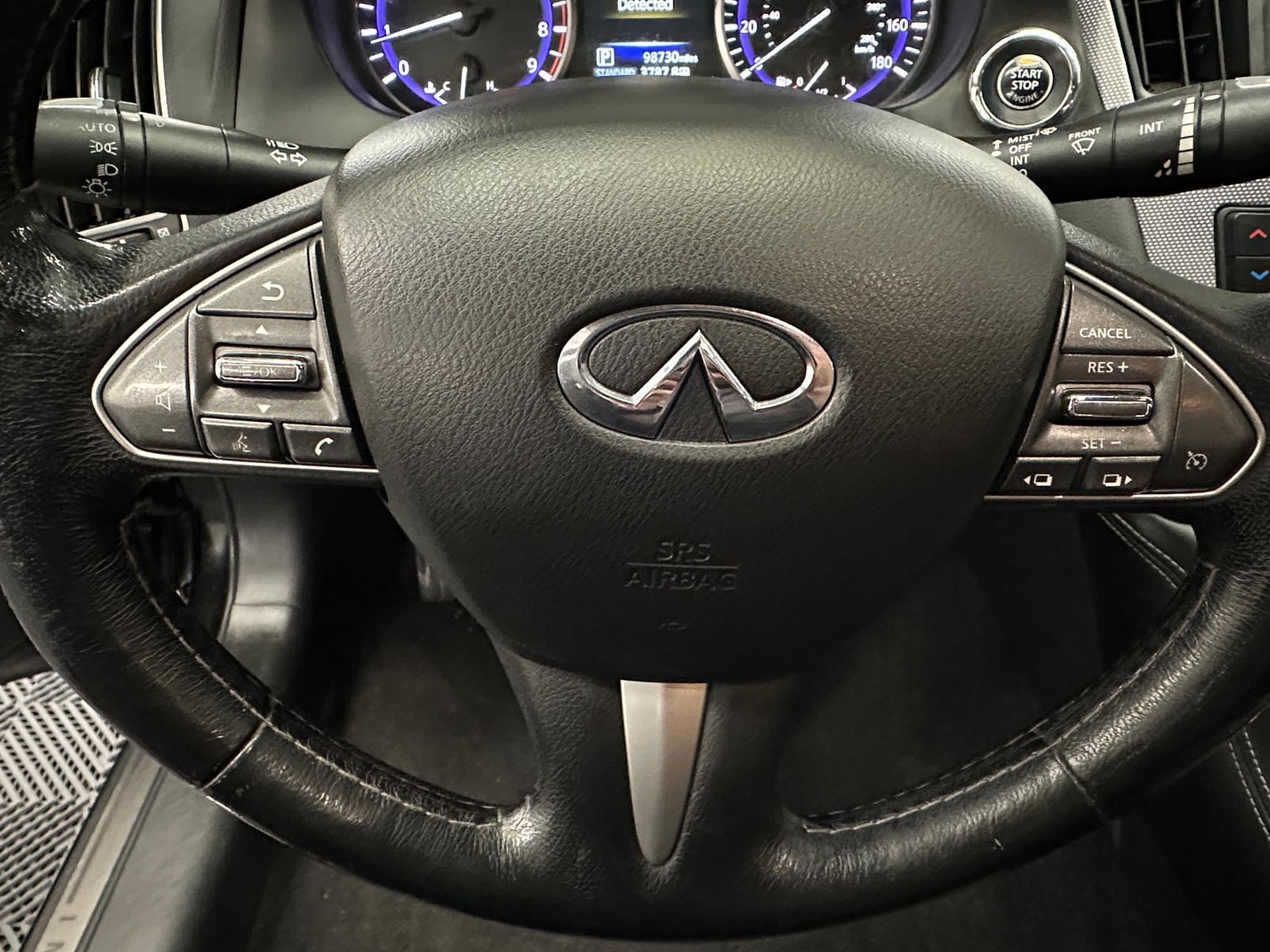 Thumbnail: 2015 INFINITI Q50 - 4