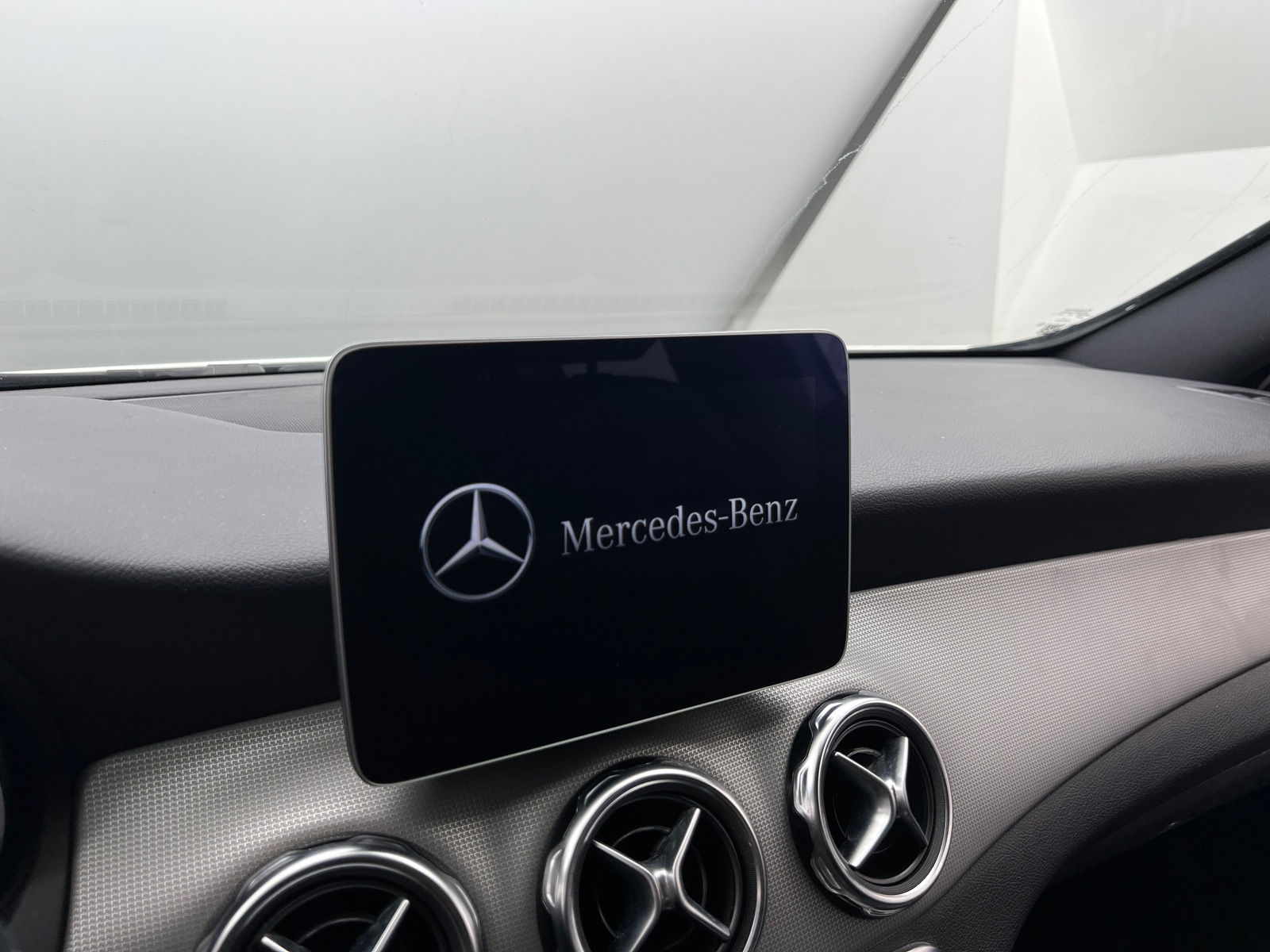 Thumbnail: 2020 Mercedes-Benz GLA - 3