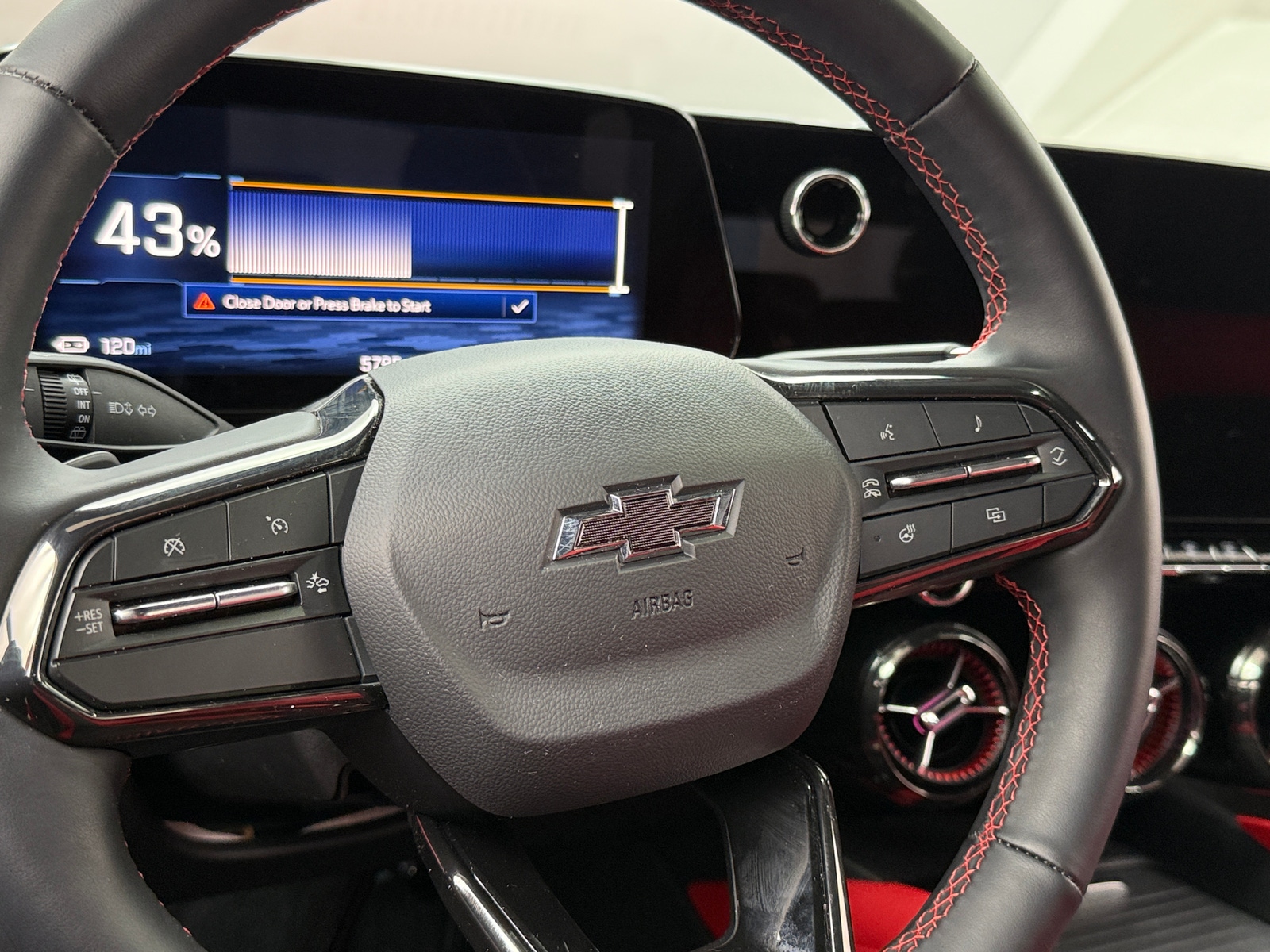 Thumbnail: 2024 Chevrolet Blazer EV - 4