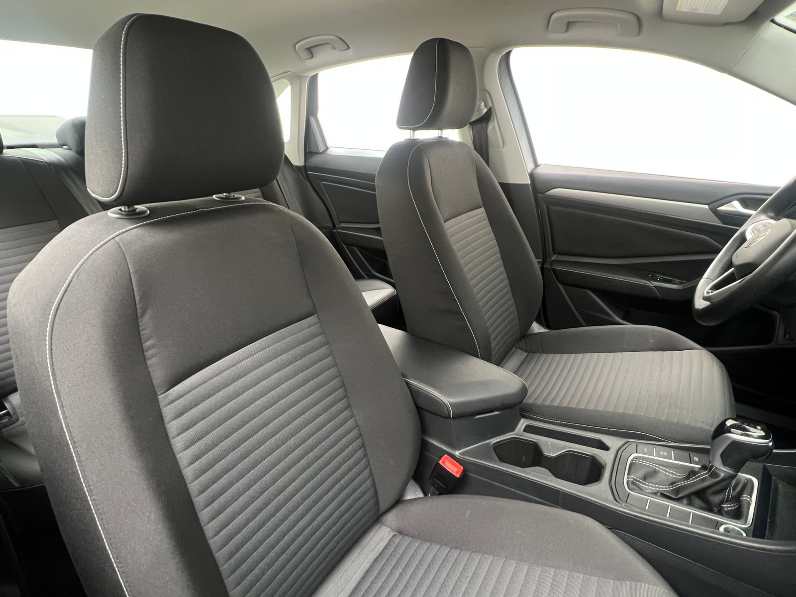 Thumbnail: 2024 Volkswagen Jetta - 2