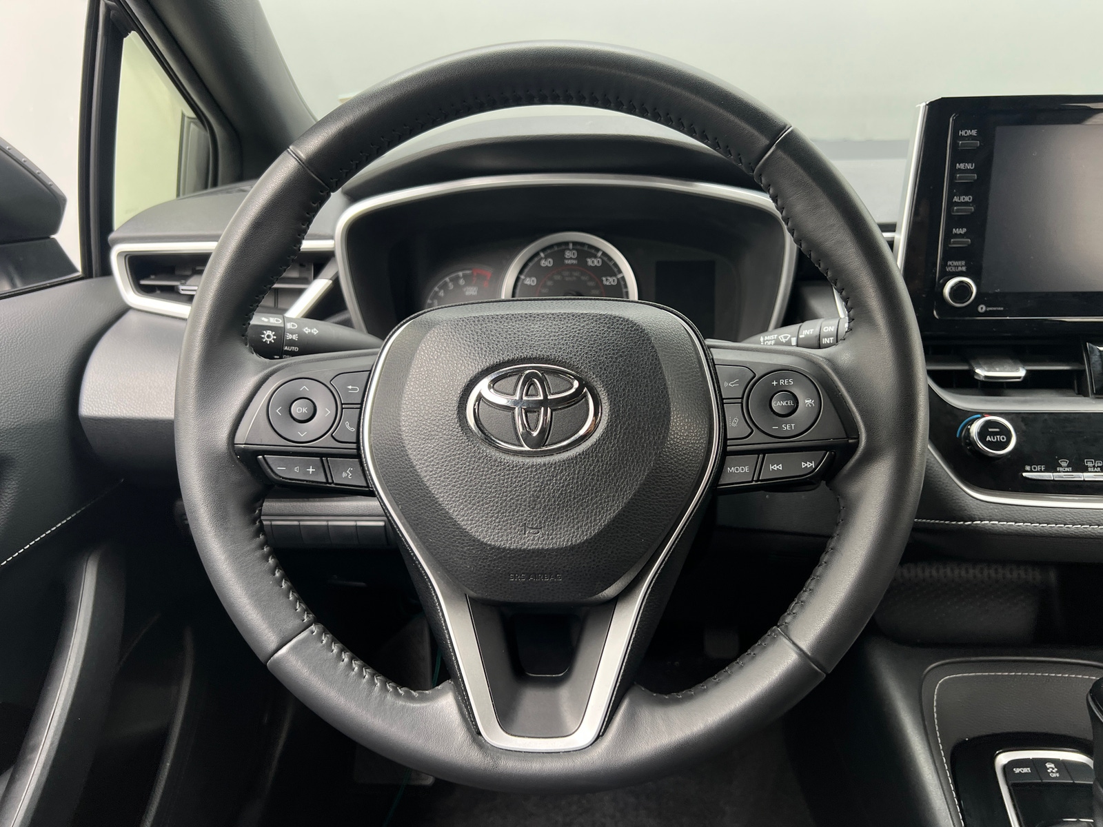 Thumbnail: 2022 Toyota Corolla - 5