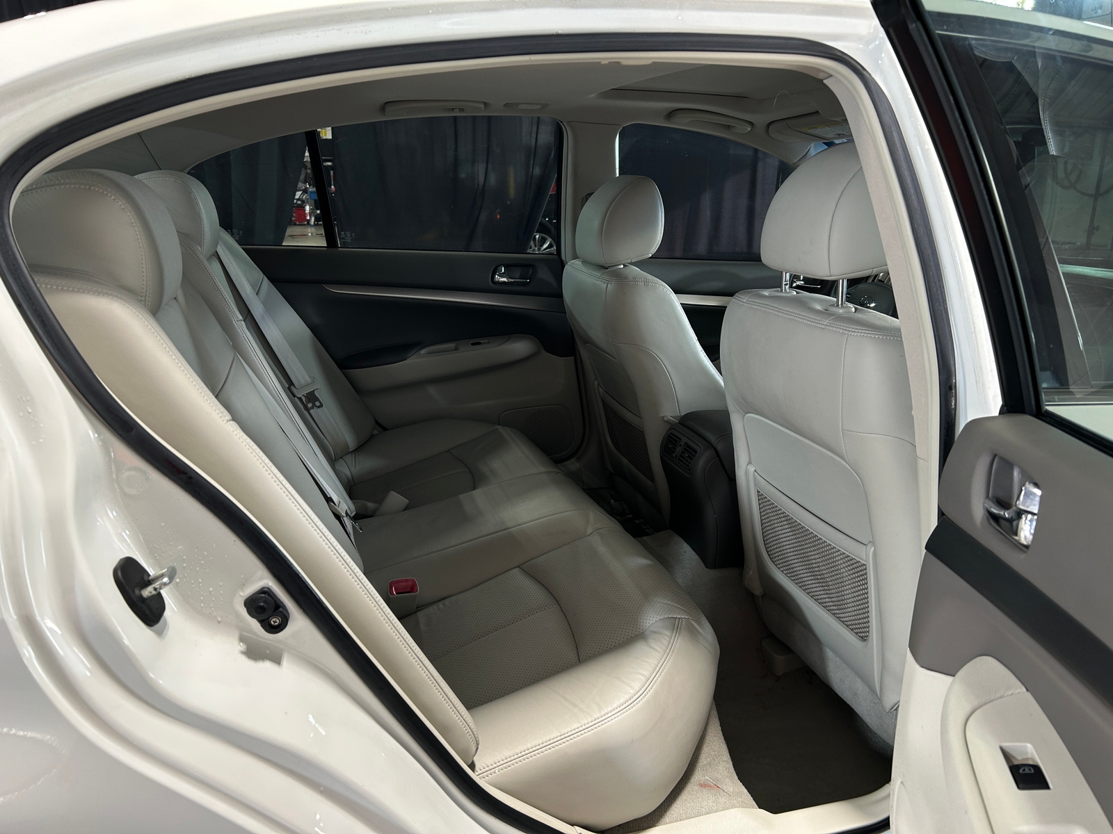 Thumbnail: 2010 INFINITI G37 - 5