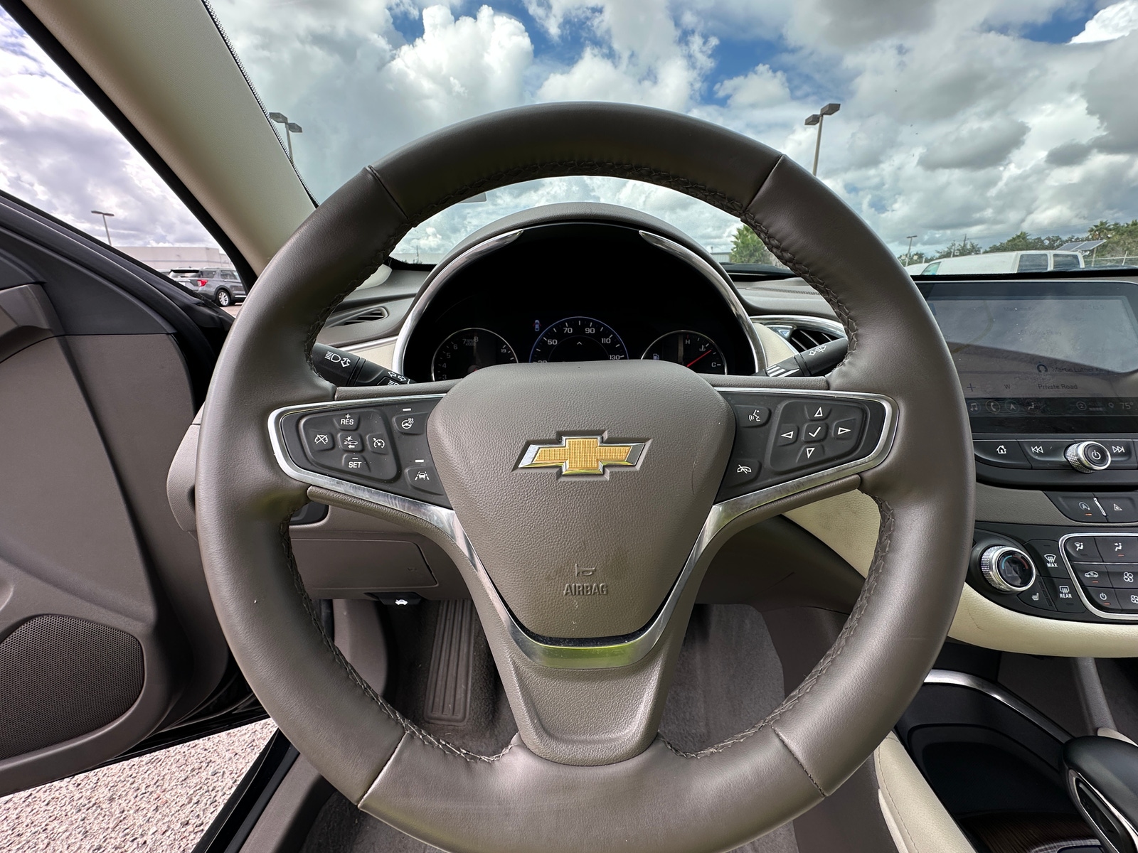 Thumbnail: 2024 Chevrolet Malibu - 4