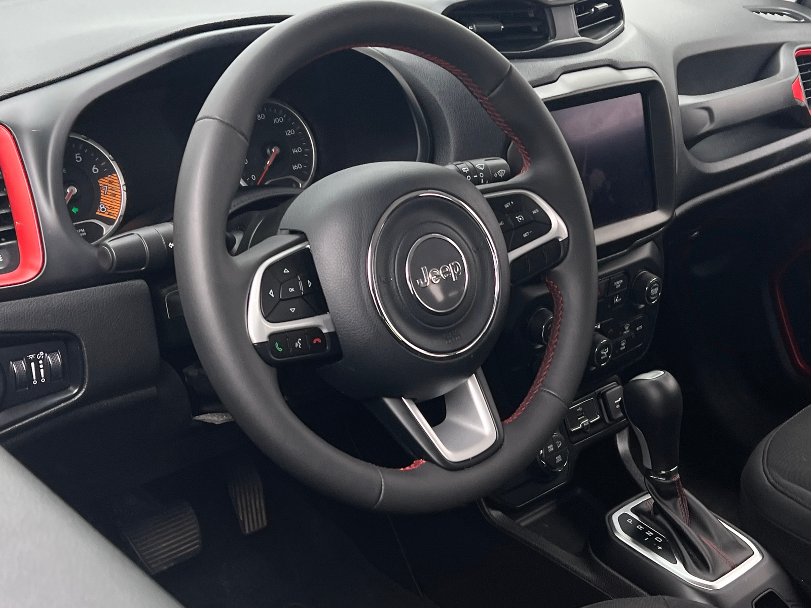 Thumbnail: 2023 Jeep Renegade - 5