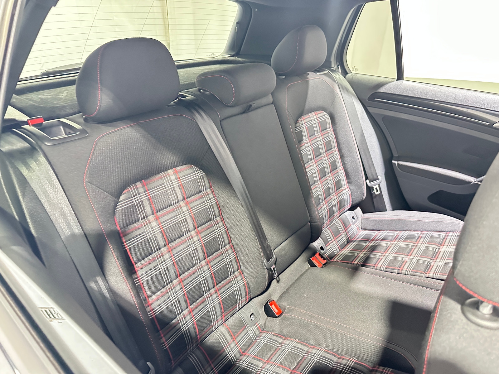 Thumbnail: 2017 Volkswagen Golf - 6