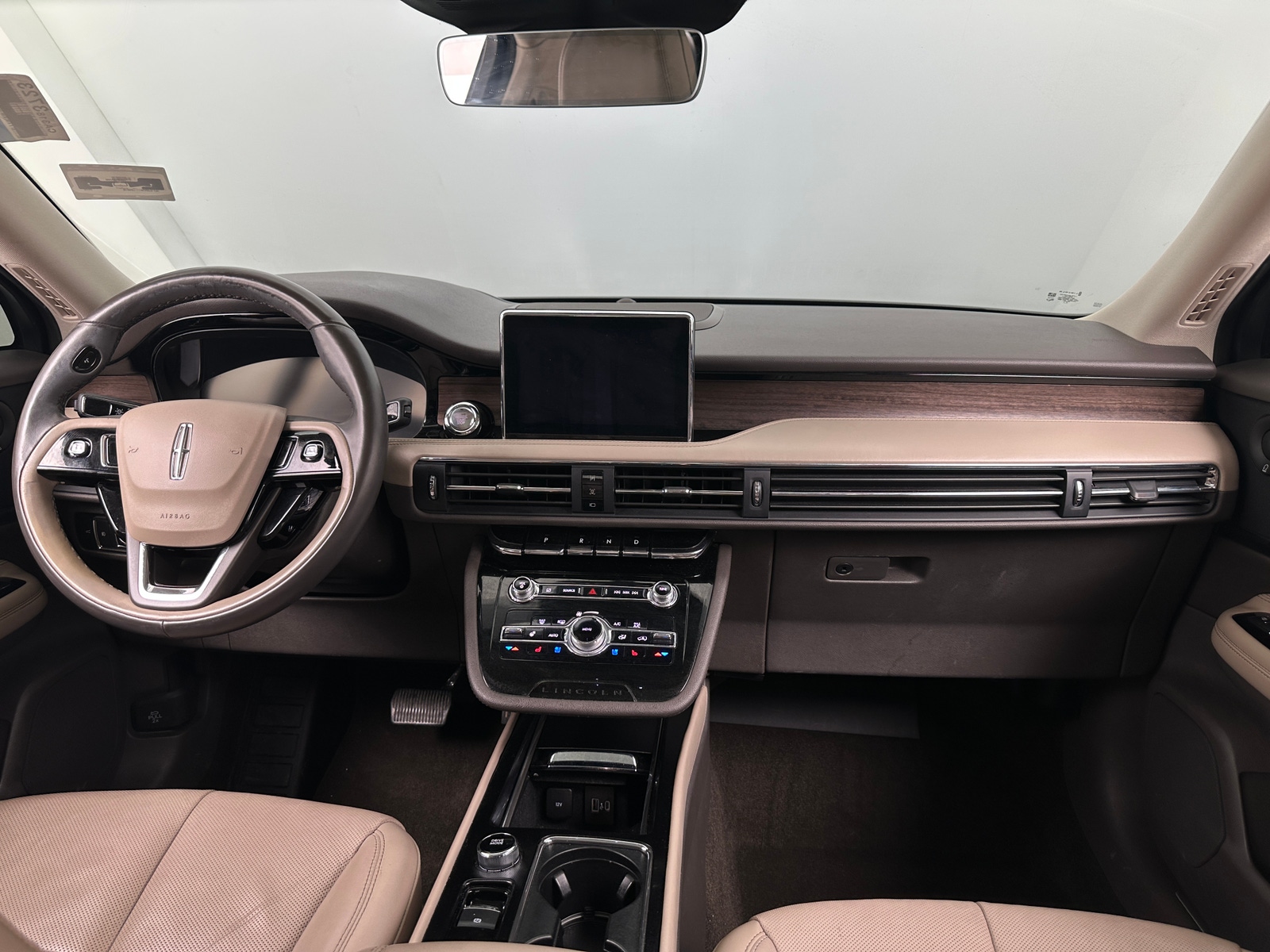 Thumbnail: 2020 Lincoln Corsair - 2