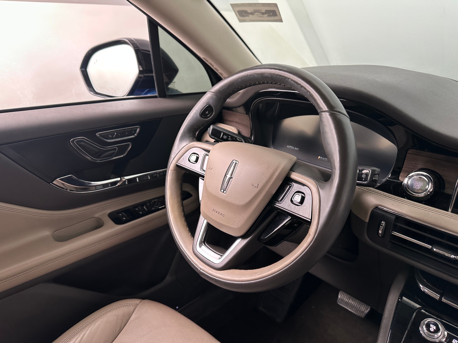 Thumbnail: 2020 Lincoln Corsair - 4