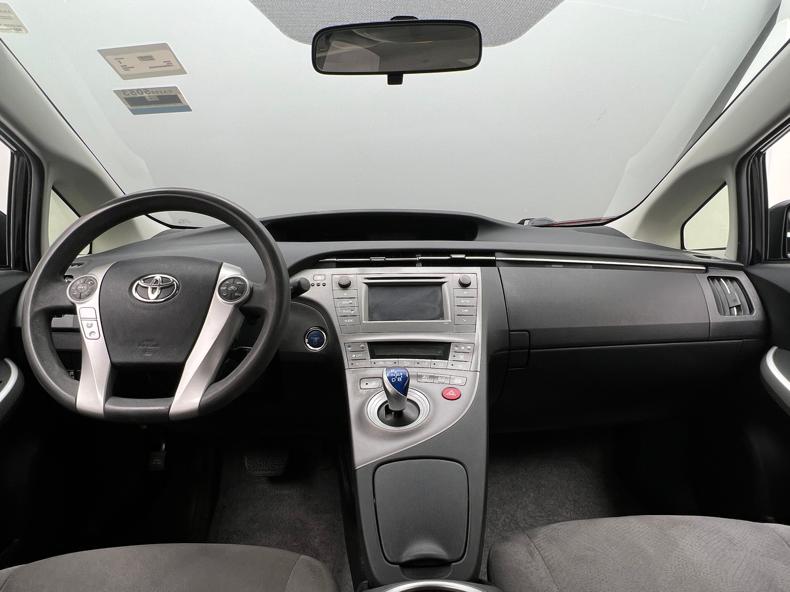 Thumbnail: 2015 Toyota Prius - 3