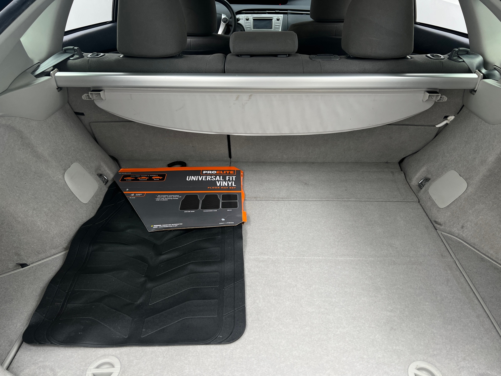 Thumbnail: 2015 Toyota Prius - 7