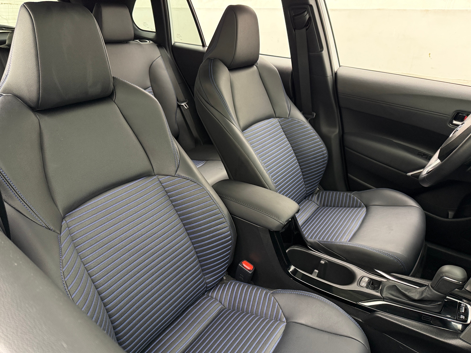 Thumbnail: 2023 Toyota Corolla Cross - 2