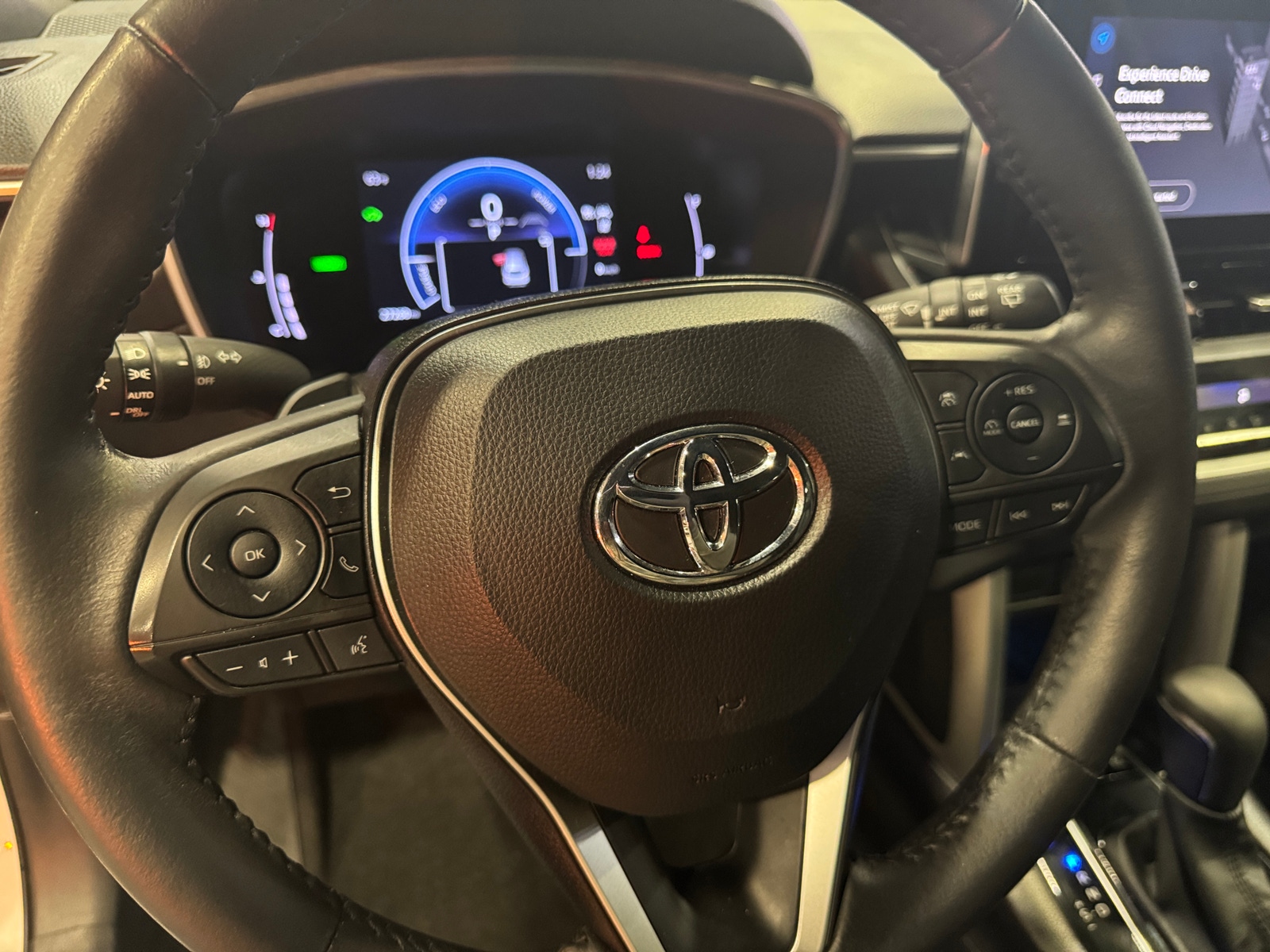 Thumbnail: 2023 Toyota Corolla Cross - 5