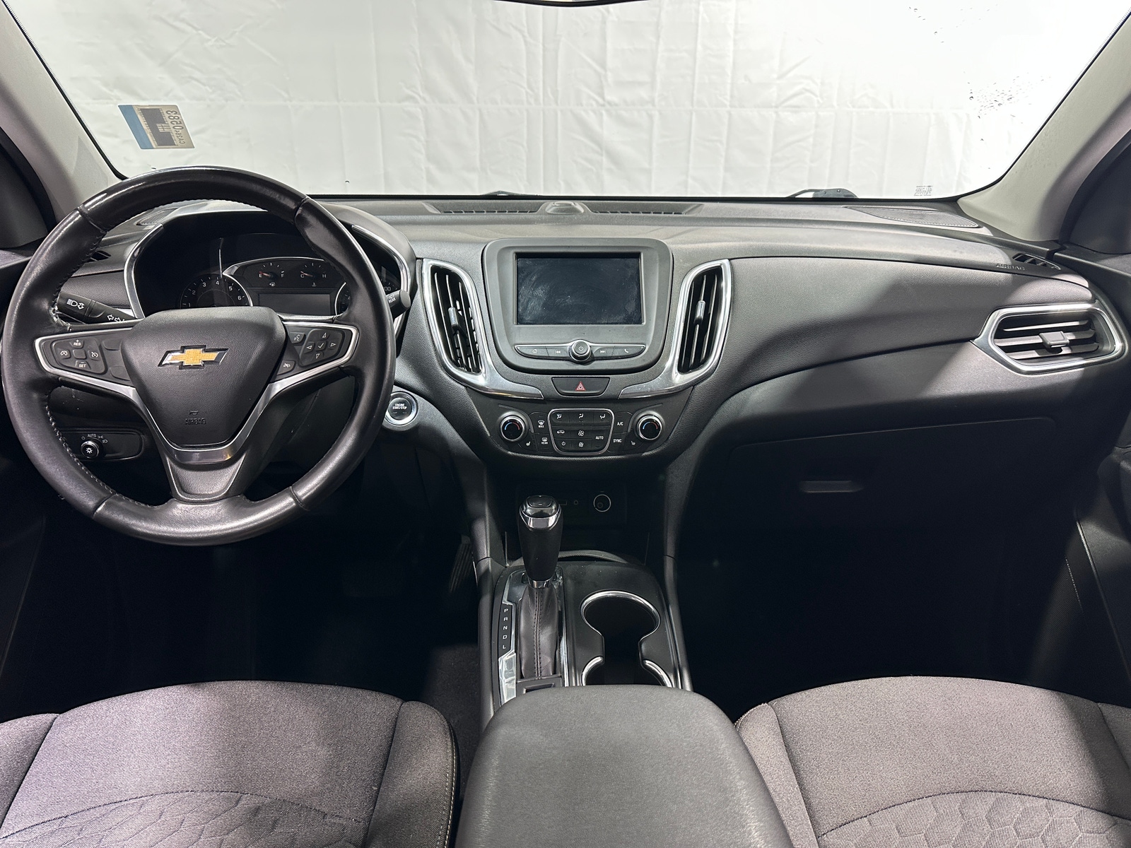 Thumbnail: 2019 Chevrolet Equinox - 3