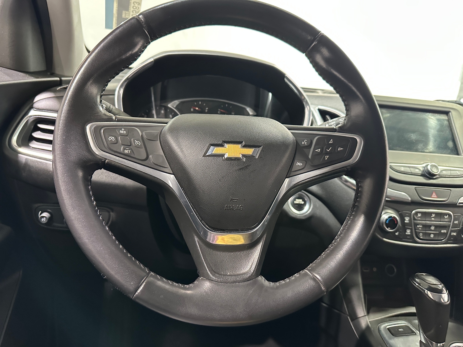 Thumbnail: 2019 Chevrolet Equinox - 5