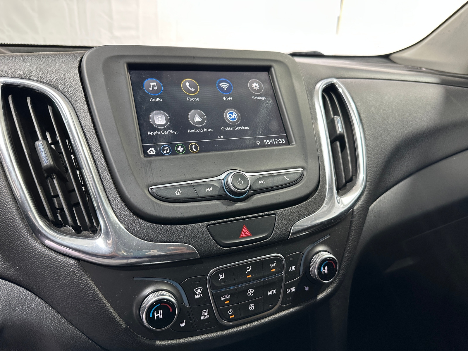 Thumbnail: 2019 Chevrolet Equinox - 4