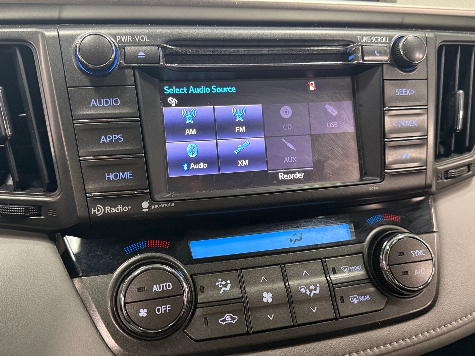 Thumbnail: 2014 Toyota RAV4 - 4