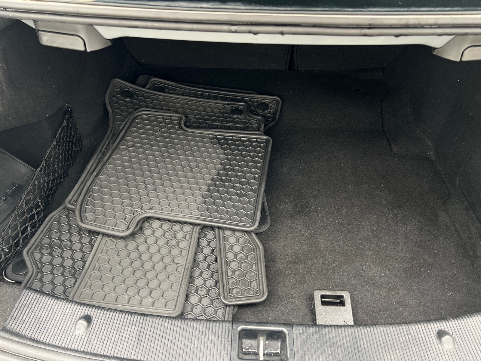 Thumbnail: 2014 Mercedes-Benz E-Class - 6