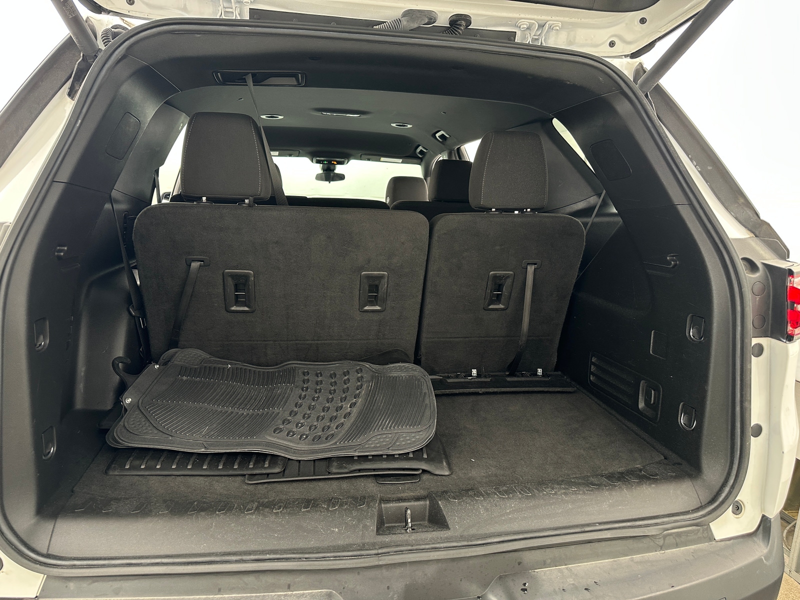 Thumbnail: 2023 Chevrolet Traverse - 7