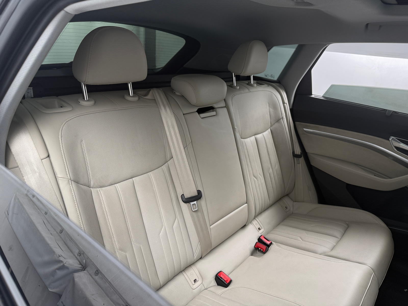 Thumbnail: 2019 Audi e-tron - 5