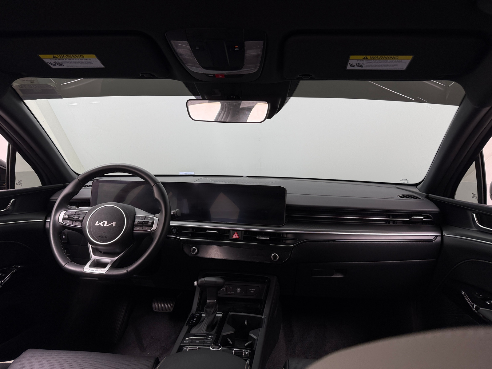 Thumbnail: 2025 Kia K5 - 2