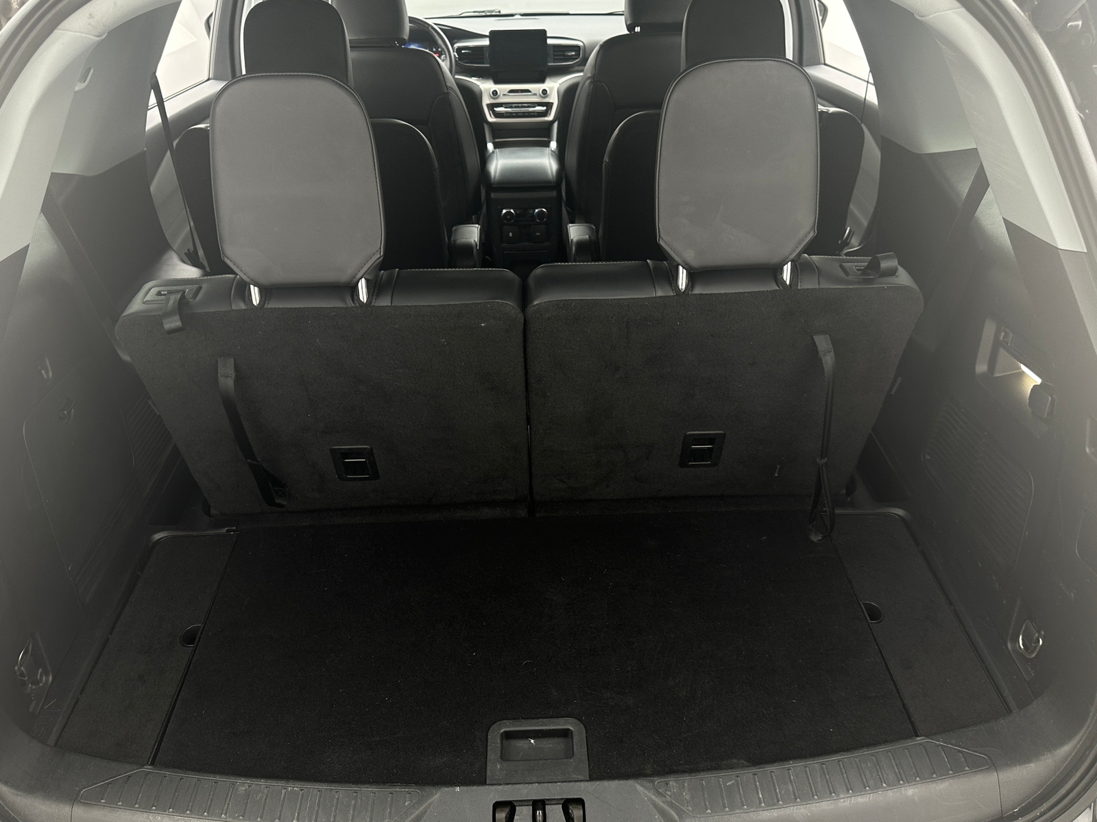 Thumbnail: 2022 Ford Explorer - 6