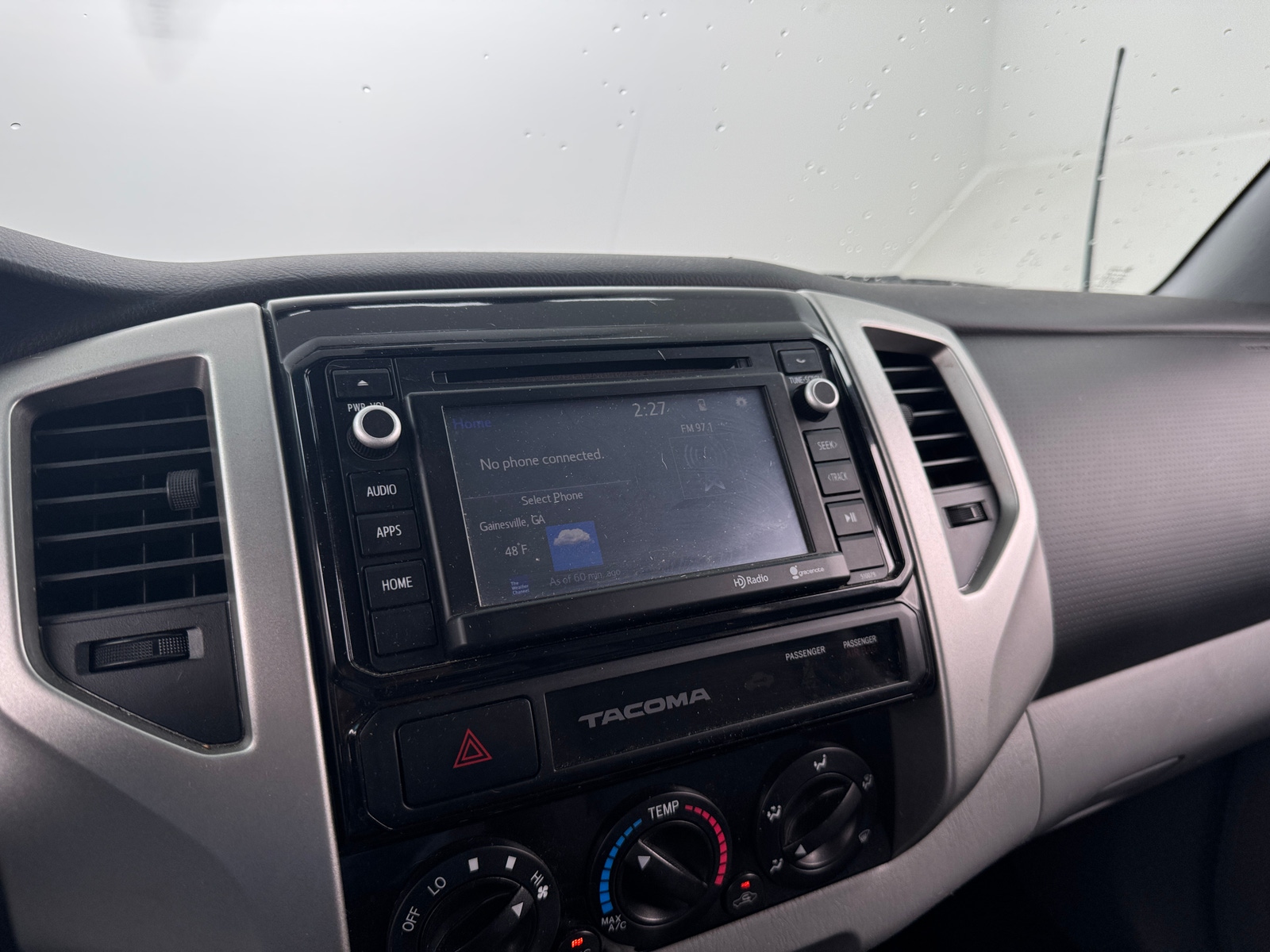 Thumbnail: 2015 Toyota Tacoma - 4