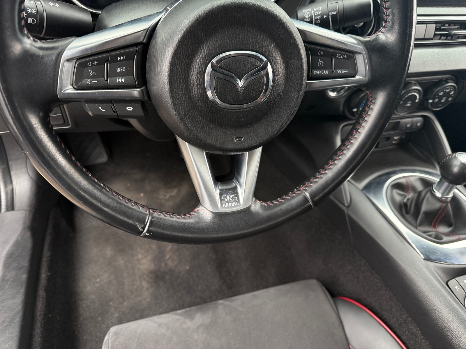 Thumbnail: 2019 Mazda MX-5 Miata - 5