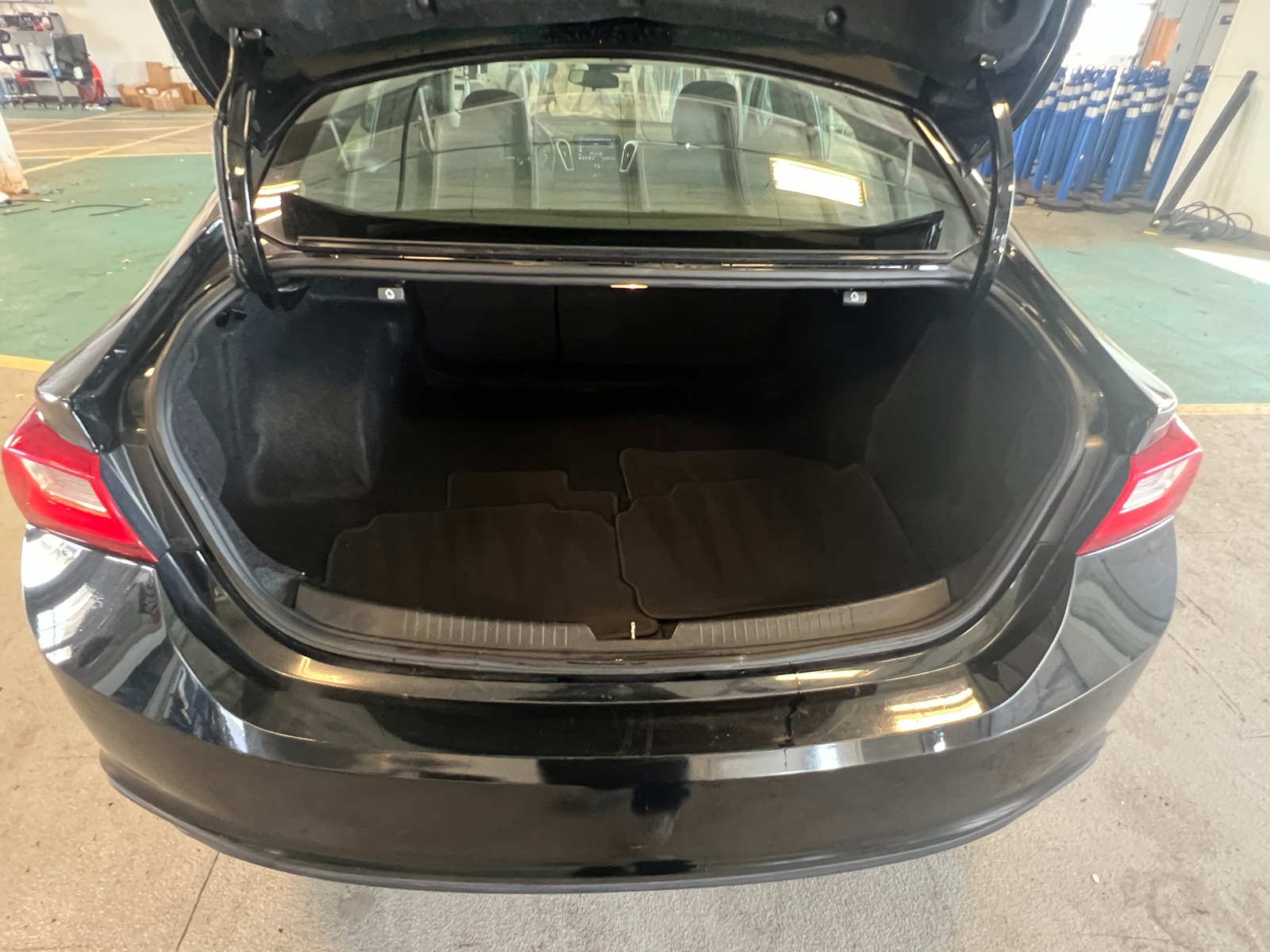 Thumbnail: 2023 Chevrolet Malibu - 7