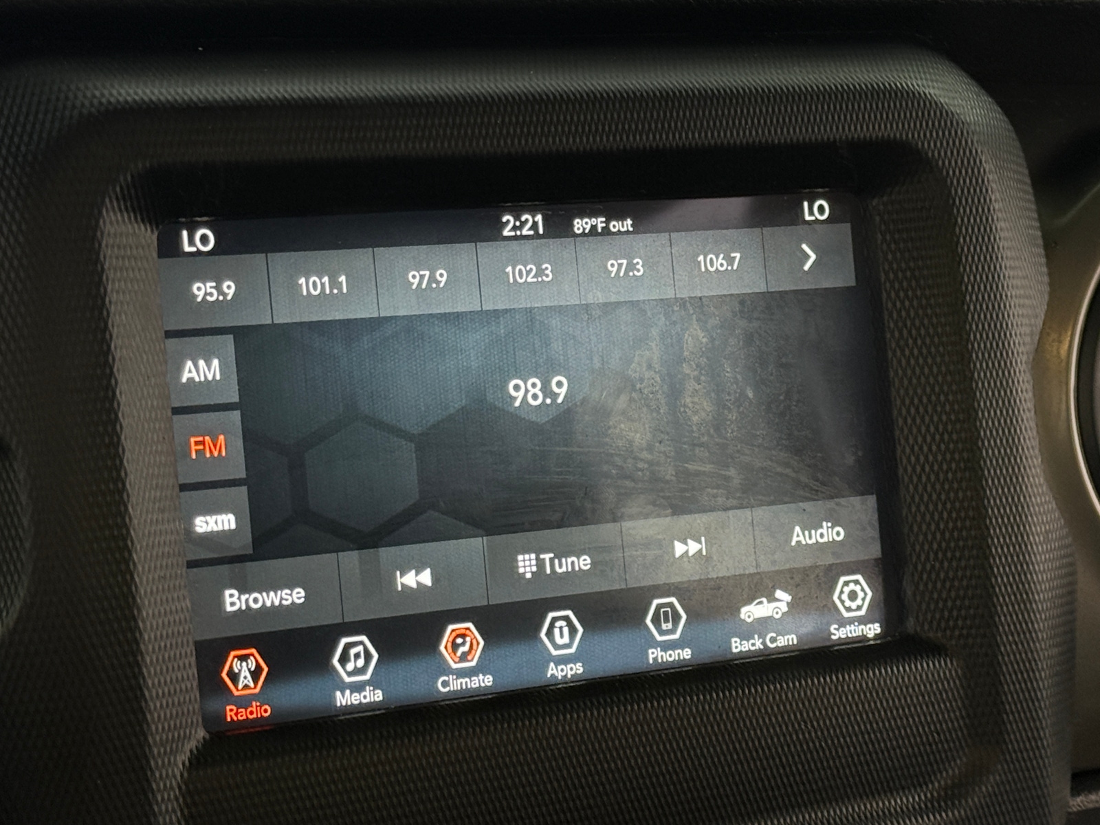 Thumbnail: 2020 Jeep Gladiator - 4