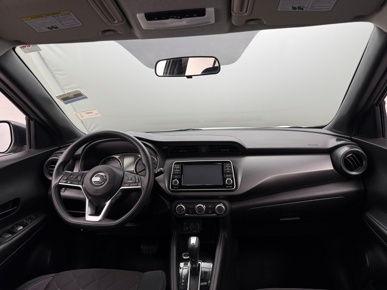 Thumbnail: 2018 Nissan Kicks - 3