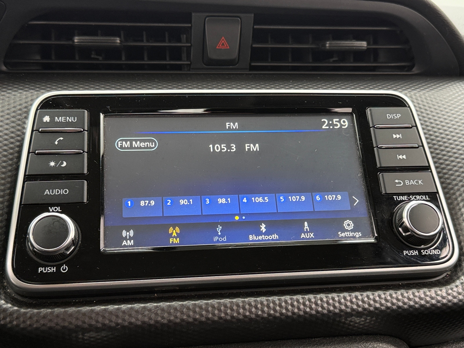 Thumbnail: 2018 Nissan Kicks - 4