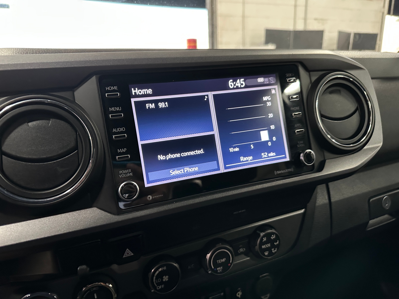 Thumbnail: 2020 Toyota Tacoma - 4