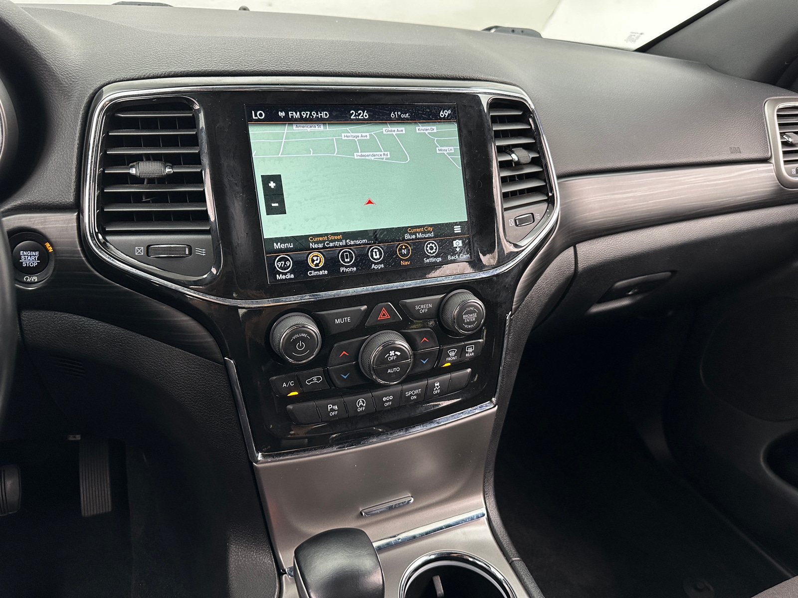 Thumbnail: 2022 Jeep Grand Cherokee - 4