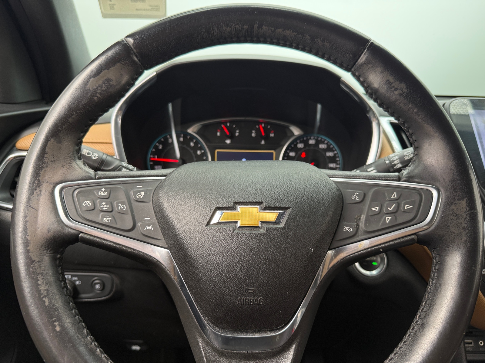 Thumbnail: 2020 Chevrolet Equinox - 4