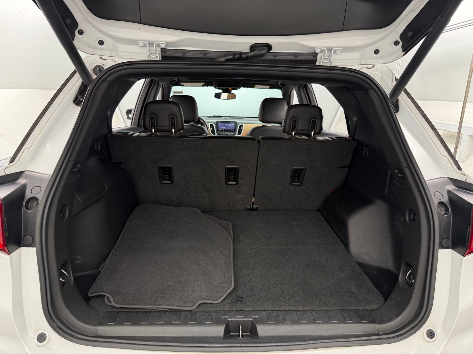 Thumbnail: 2020 Chevrolet Equinox - 6