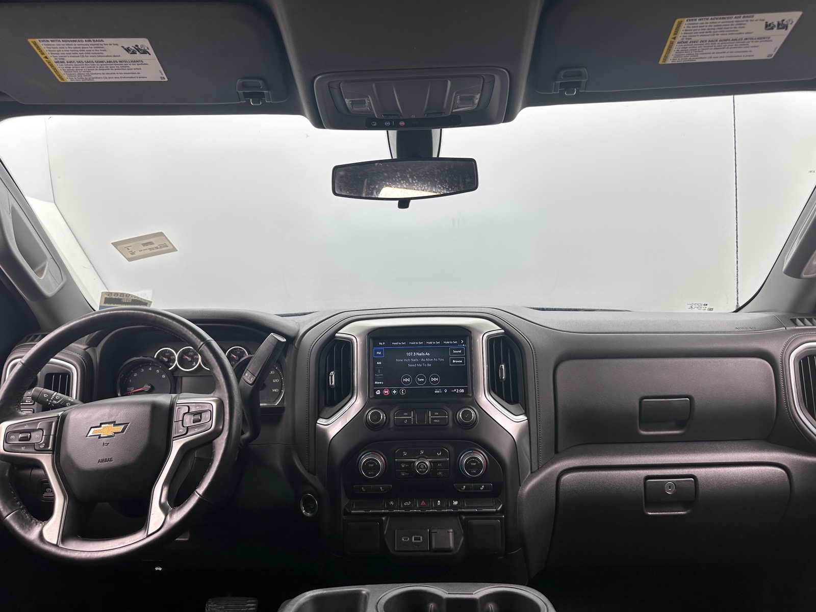 Thumbnail: 2022 Chevrolet Silverado 1500 - 3