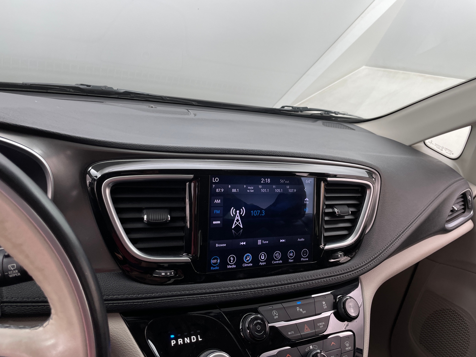 Thumbnail: 2019 Chrysler Pacifica - 3